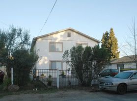 1347-1349 Warner Ave in Sunnyvale, CA - Building Photo