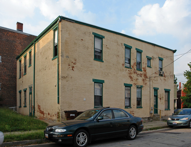 207-209 Adela Ave in Ludlow, KY - Building Photo - Building Photo