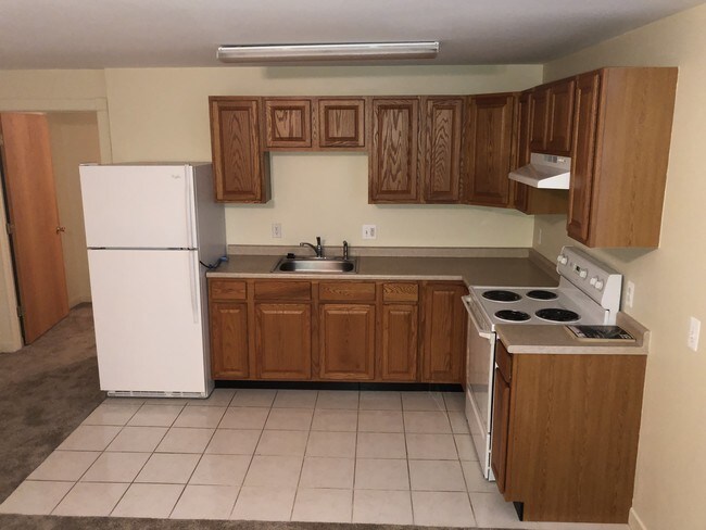 420 North St-Unit -20 in Yale, MI - Foto de edificio - Building Photo