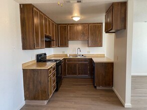 506-506 S Jack Tone Rd in Ripon, CA - Building Photo - Building Photo