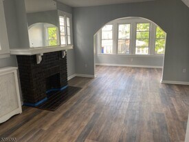 228 Renner Ave in Newark, NJ - Building Photo