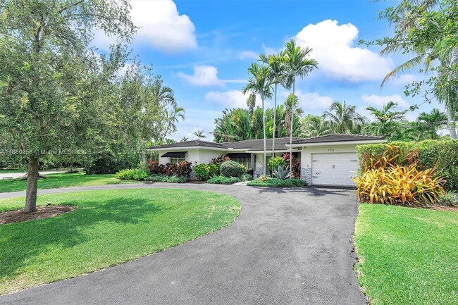 700 Vilabella Ave in Coral Gables, FL - Building Photo - Building Photo