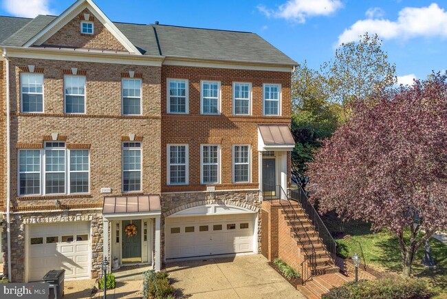 property at 21923 Windy Oaks Square