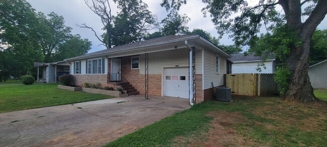 3304 Archer Dr SW in Huntsville, AL - Building Photo - Building Photo