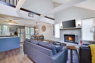 141 Tommy's Ln, Unit SI ID1032009P in Pocono Lake, PA - Foto de edificio - Building Photo