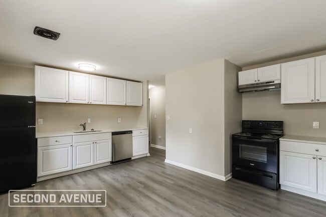 9655 Manhattan Dr in Cincinnati, OH - Building Photo - Building Photo