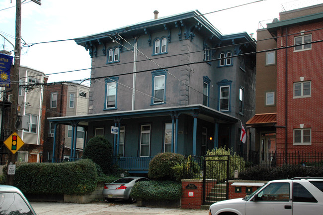 3406-3408 Spring Garden St in Philadelphia, PA - Foto de edificio - Building Photo