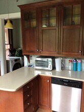 212 S Albany St, Unit Apartment1 in Ithaca, NY - Building Photo - Building Photo