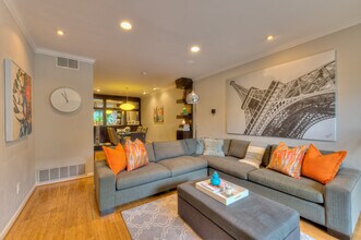 2663 Centinela Ave, Unit 2663 Centinela Ave #308 in Santa Monica, CA - Building Photo - Building Photo