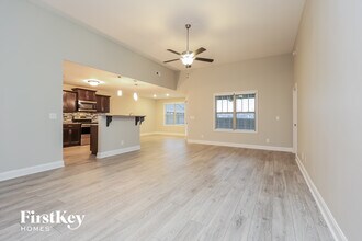 1199 Eagles Nest Ln, Unit 3627 in Clarksville, TN - Building Photo - Building Photo