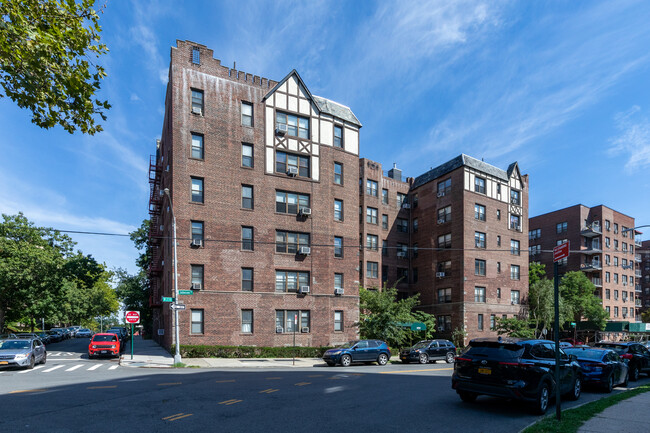 3656 Johnson Ave in Bronx, NY - Building Photo - Building Photo