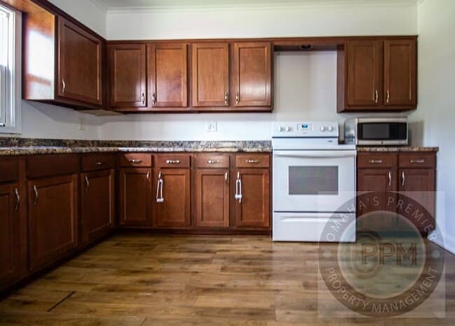 402 1/2 William St in Omaha, NE - Foto de edificio - Building Photo