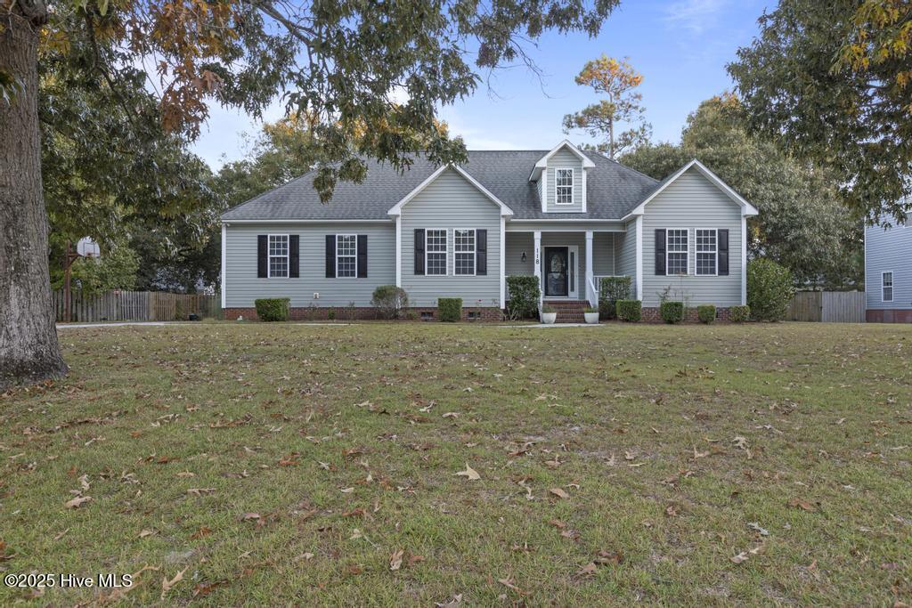 118 Shellbank Dr in Sneads Ferry, NC - Building Photo