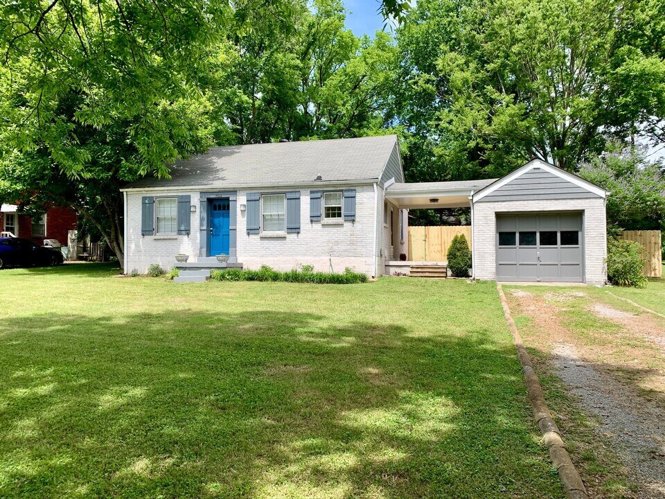 1425 Janie Ave in Nashville, TN - Building Photo