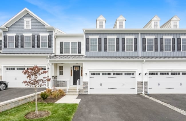 property at 38 Hillandale Dr