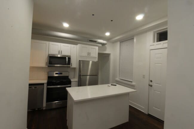1362 N Bosworth Ave in Chicago, IL - Building Photo - Building Photo