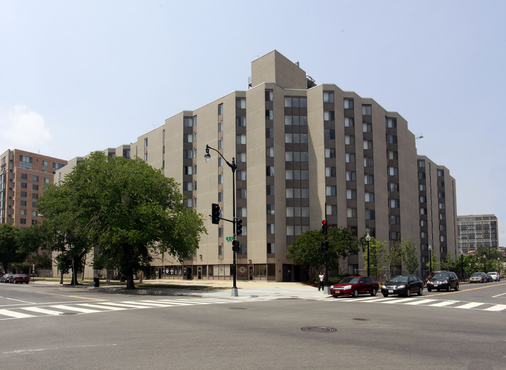 Museum Square One in Washington, DC - Building Photo