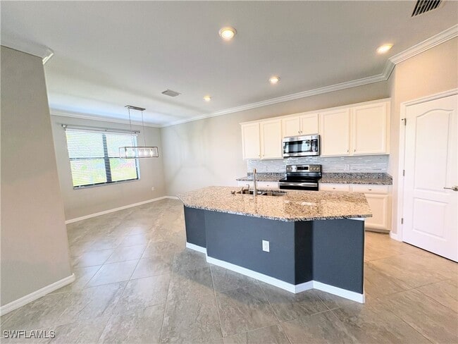 property at 1563 Parnell Ct