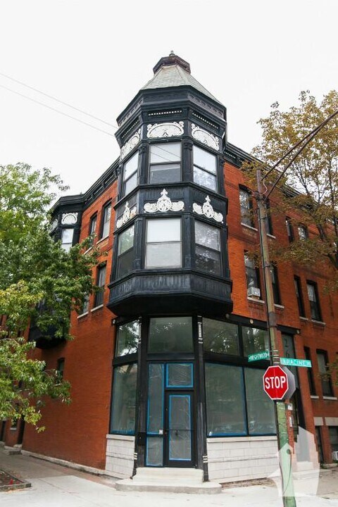 2604 N Racine Ave, Unit 2F in Chicago, IL - Foto de edificio