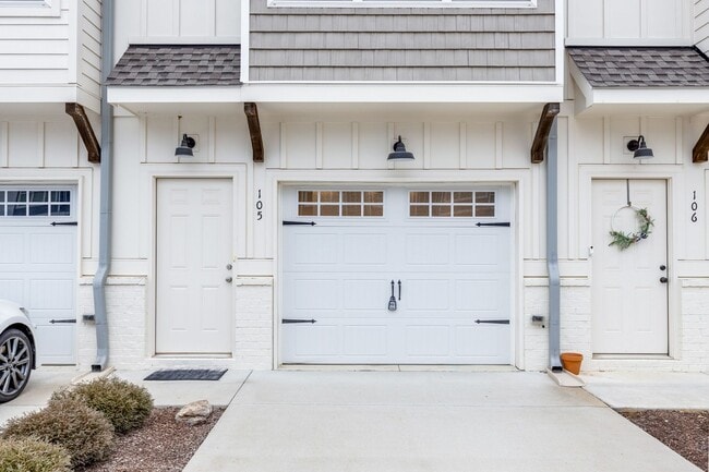 105 Harper Lndg in Chapel Hill, TN - Building Photo - Building Photo