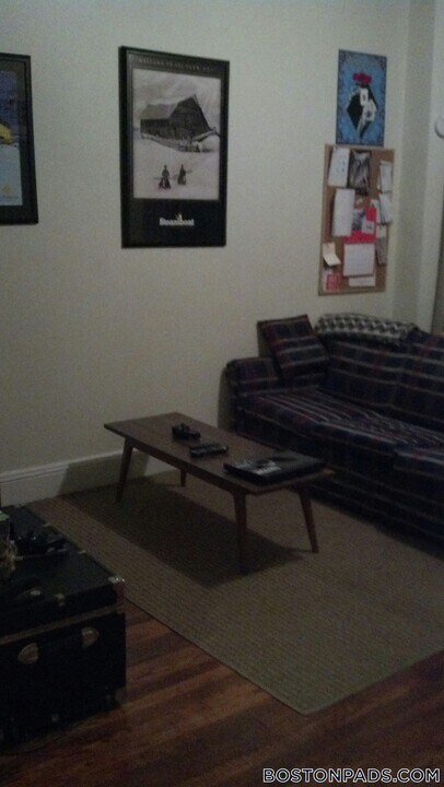 109 St Stephen St in Boston, MA - Foto de edificio