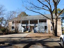 1201 Harbourside Dr in New Bern, NC - Building Photo