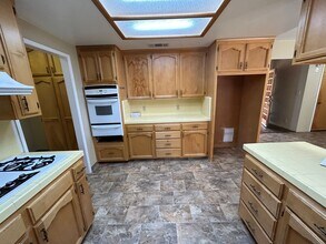 2193 S Plano St in Porterville, CA - Building Photo - Building Photo