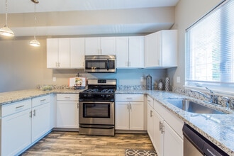 Waterford Townhomes in Clarence Center, NY - Building Photo - Building Photo