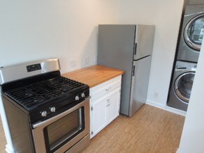 608 Westminster Ave in Venice, CA - Building Photo - Other