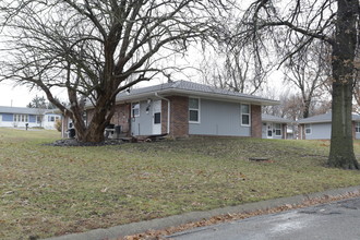 Southern Heights in Holton, KS - Building Photo - Building Photo