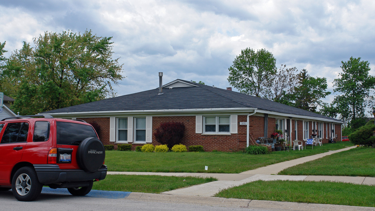 Short Street Apartments in Lemont, IL - Building Photo