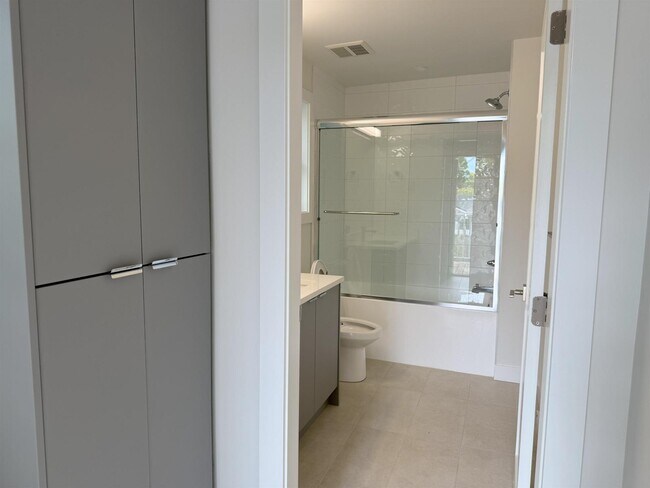 12317 Beecher St in Surrey, BC - Building Photo - Building Photo