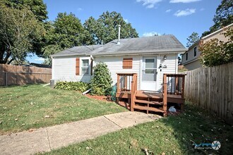 4228 Riverside Dr in Crystal Lake, IL - Building Photo - Building Photo