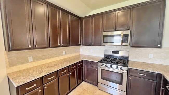 property at 4019 Spurwing Ln