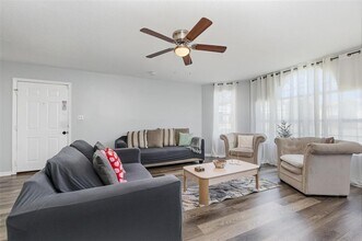 8711 Rockingham Terrace in Kissimmee, FL - Building Photo - Building Photo