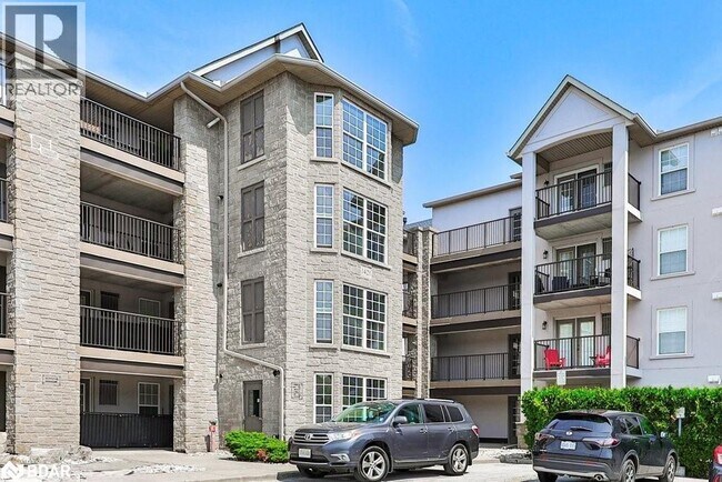 1421 Walkers Line in Burlington, ON - Building Photo - Building Photo