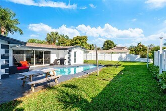 1200 NE 27th Way in Pompano Beach, FL - Building Photo - Building Photo