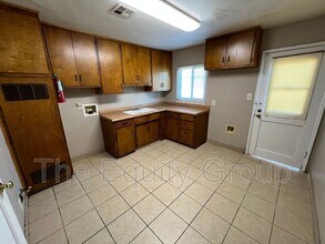 515 N M St in Tulare, CA - Building Photo - Building Photo