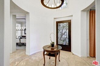 2860 Dewdrop Pl in Westlake Village, CA - Building Photo - Building Photo