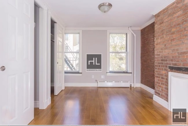 E 7TH ST., Unit 5E in New York, NY - Building Photo - Building Photo