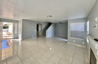 8312 Maplestar Rd in Las Vegas, NV - Building Photo - Building Photo
