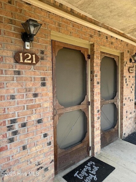 property at 7 Foxfire Blvd