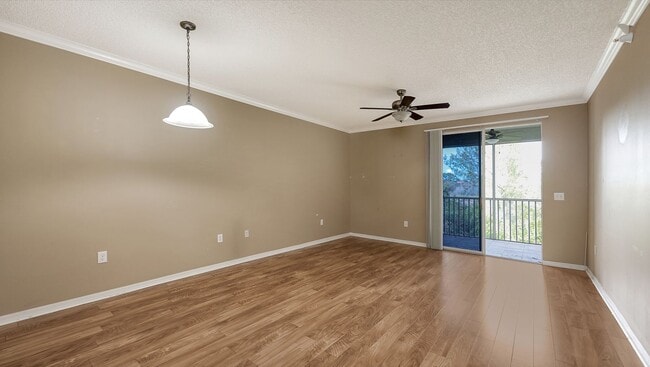 4990 Baraldi Cir in Sarasota, FL - Building Photo - Building Photo