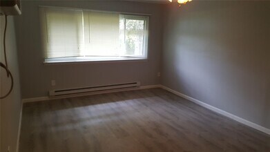 45 Patterson Village Ct in Patterson, NY - Building Photo - Building Photo