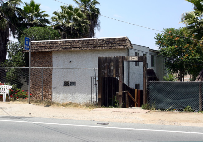 Julian Avenue in Lakeside, CA - Building Photo - Building Photo