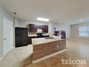 530 Squires Grove Dr in Winter Haven, FL - Building Photo - Building Photo