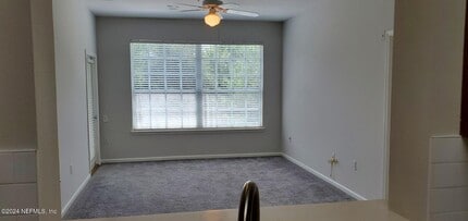 10550 Baymeadows Rd in Jacksonville, FL - Building Photo - Building Photo