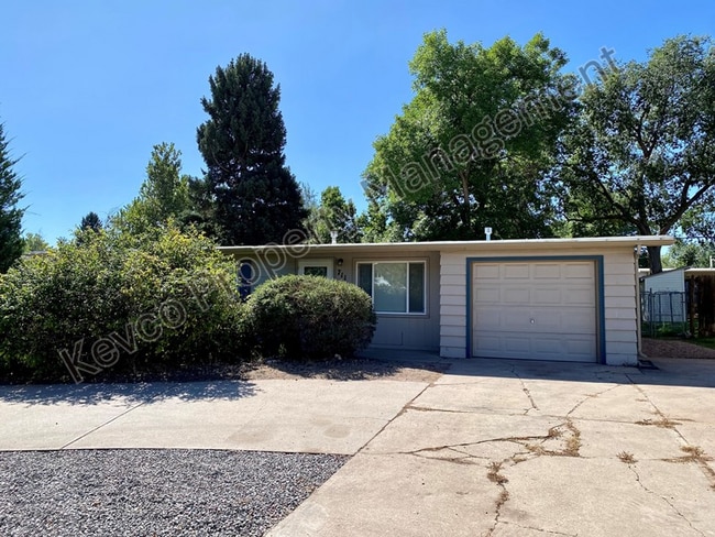 property at 711 W Prospect Rd
