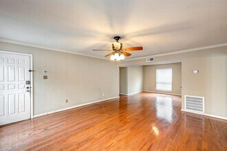 3700 W Clay St in Houston, TX - Building Photo - Building Photo