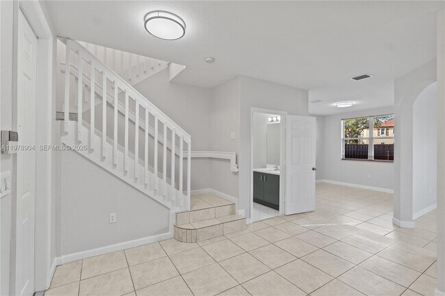 property at 1655 NE 33rd Rd